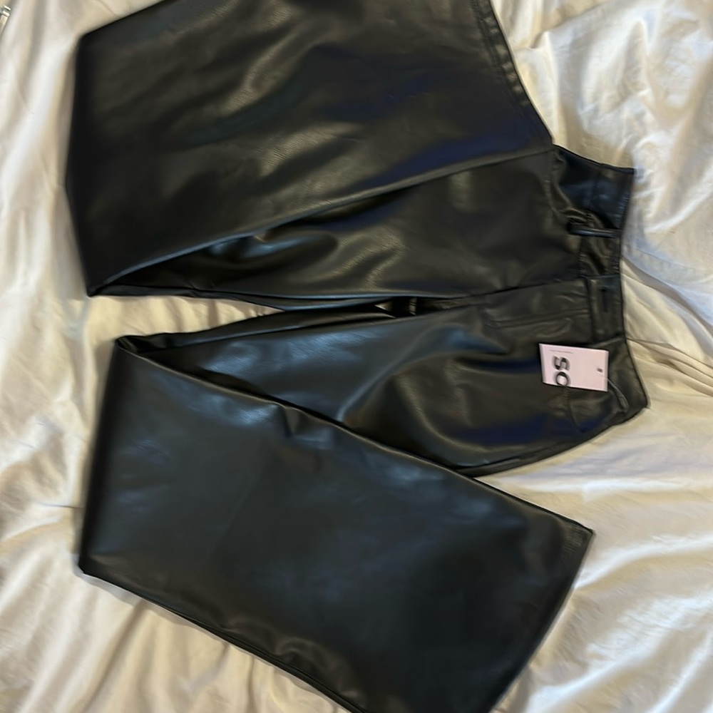 Mwt size 0 pleather flare jeans